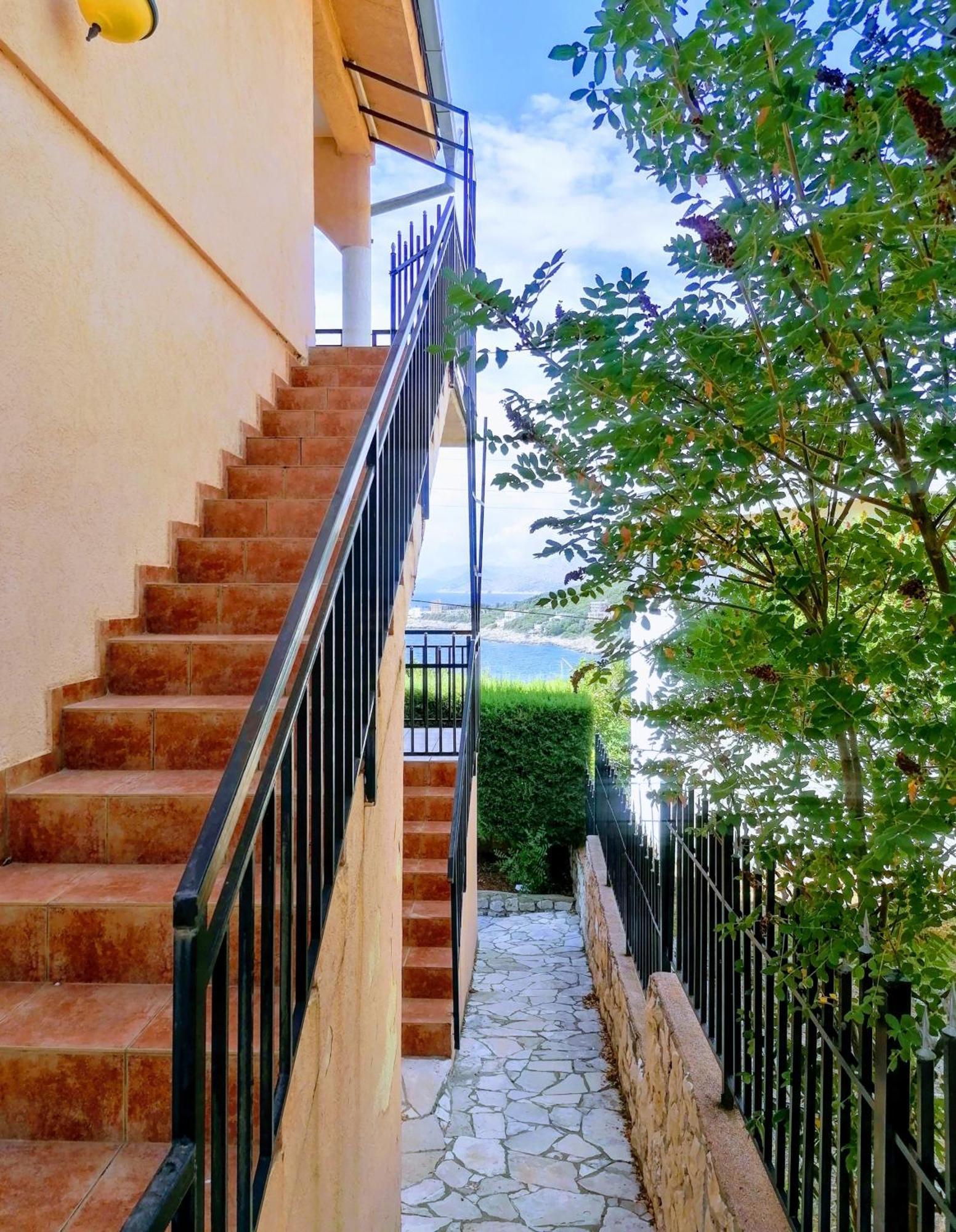 Apartmani Ljubica Utjeha Exterior photo